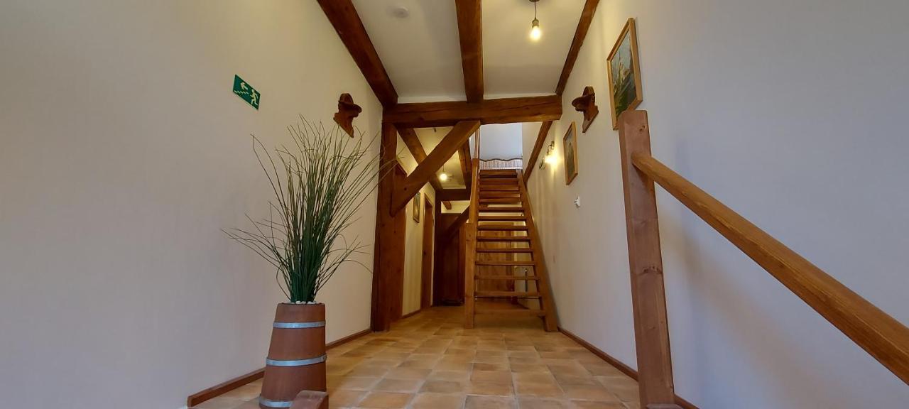 Apartmany Ve Starem Pivovaru Malesov ภายนอก รูปภาพ