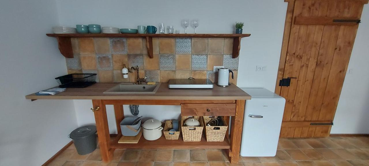 Apartmany Ve Starem Pivovaru Malesov ภายนอก รูปภาพ