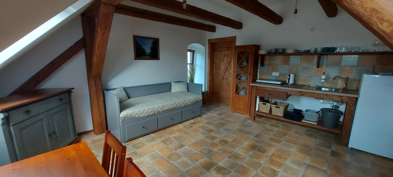 Apartmany Ve Starem Pivovaru Malesov ภายนอก รูปภาพ